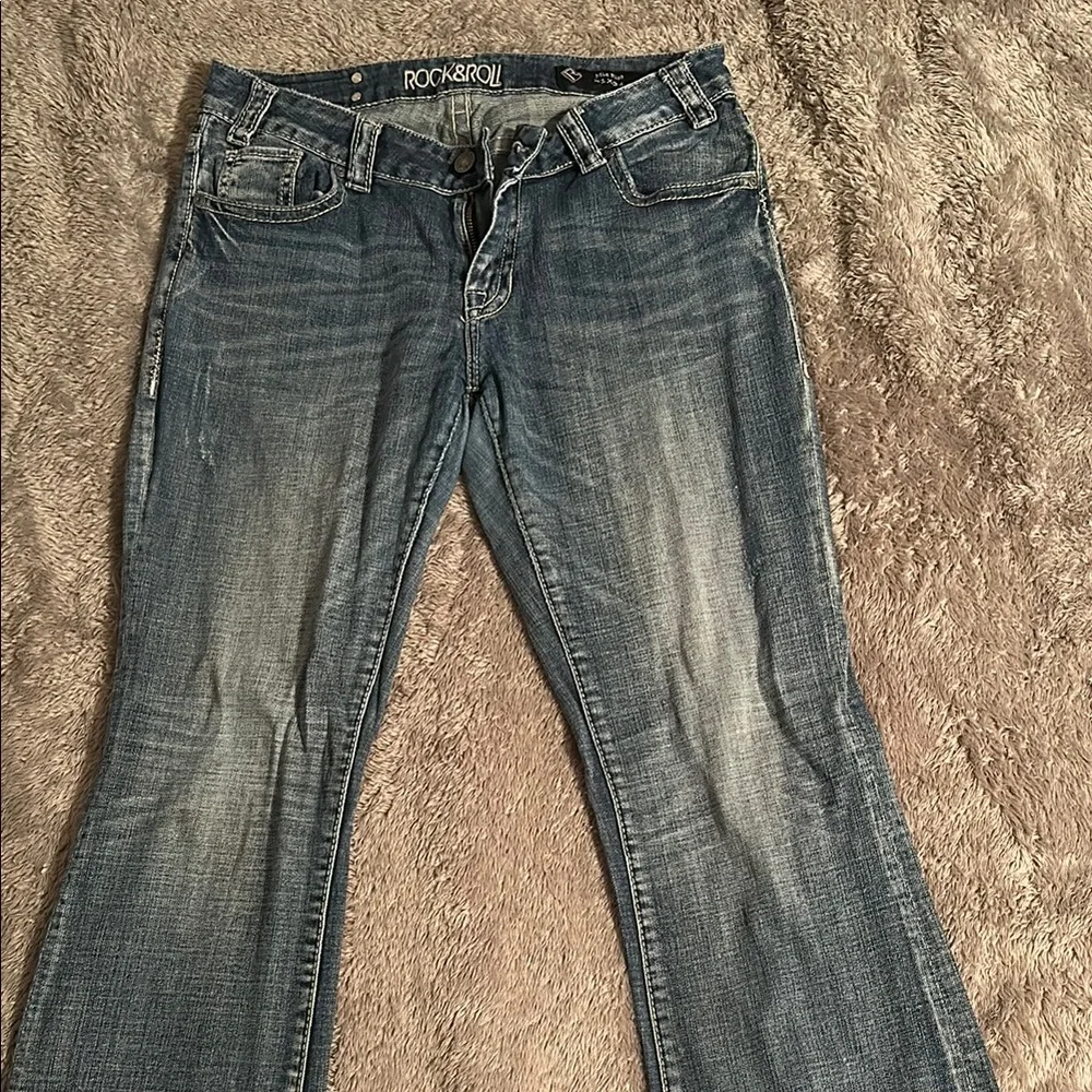 Rock & Roll Cowgirl Bootcut jeans. Mid rise. Size 31 x 34 - Picture 1 of 10